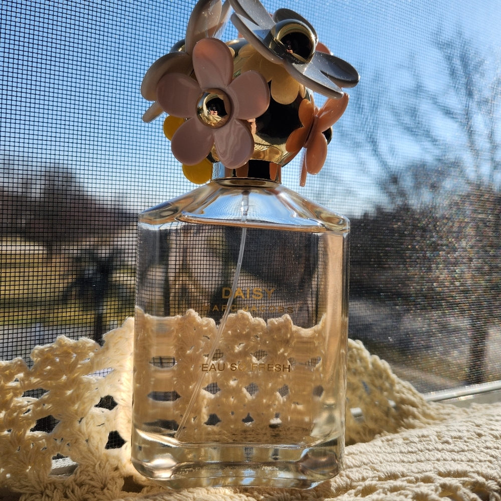 Marc Jacobs Daisy Eau So Fresh EDT Fragrance